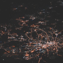 Luftaufnahme bei Nacht